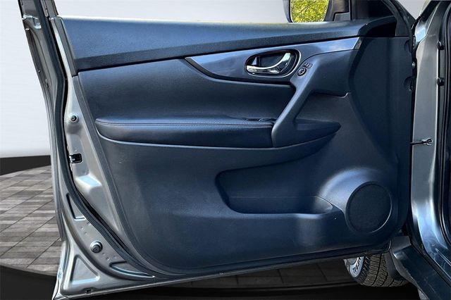 2018 Nissan Rogue AWD SV - 22926839 - 8