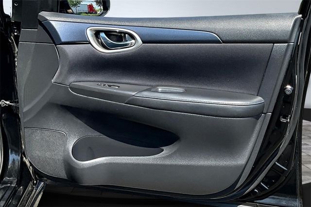 2018 Nissan Sentra SR CVT - 22938413 - 15