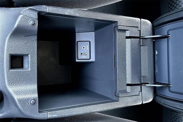 2018 Nissan Sentra SR CVT - 22938413 - 28