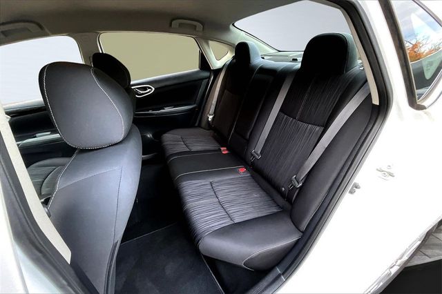 2018 Nissan Sentra SV CVT - 22938398 - 15