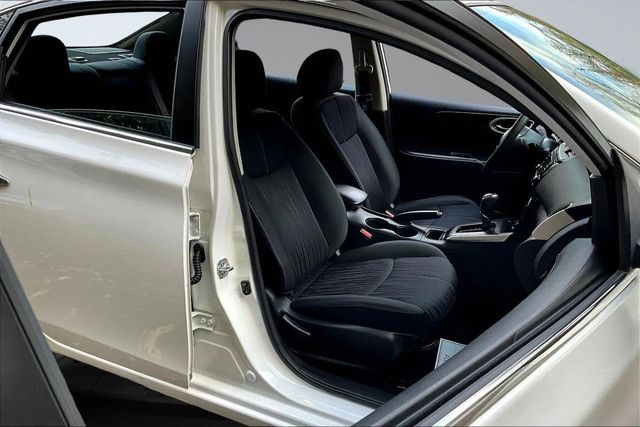 2018 Nissan Sentra SV CVT - 22934006 - 12