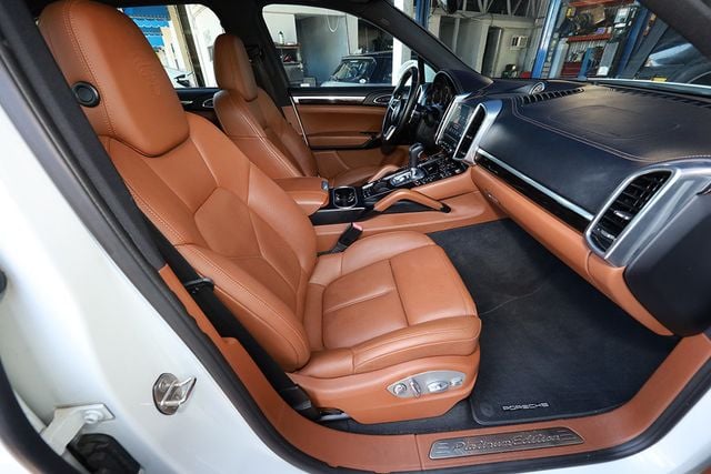 2018 PORSCHE CAYENNE Platinum Edition - 22935011 - 13