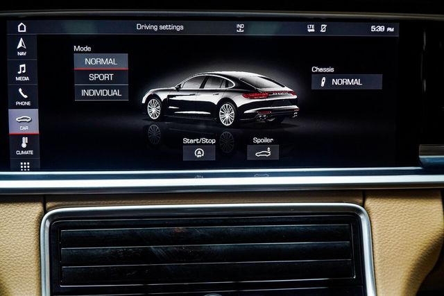 2018 Porsche Panamera   - 22915875 - 22