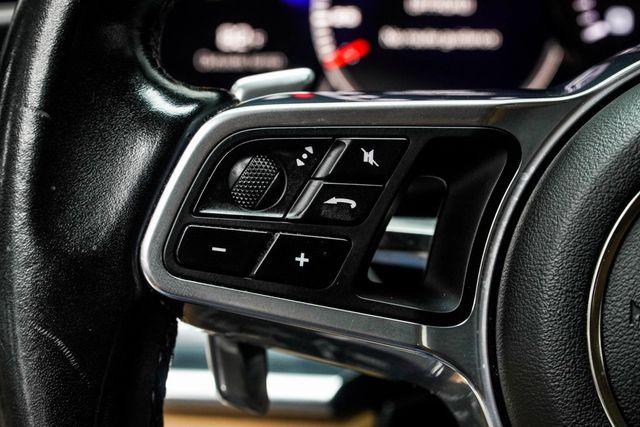 2018 Porsche Panamera   - 22915875 - 30