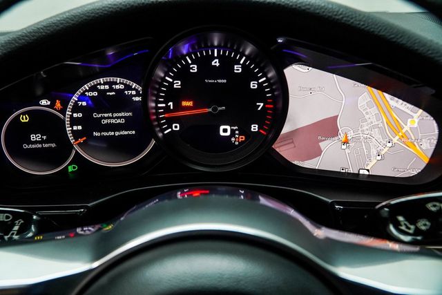 2018 Porsche Panamera   - 22915875 - 32