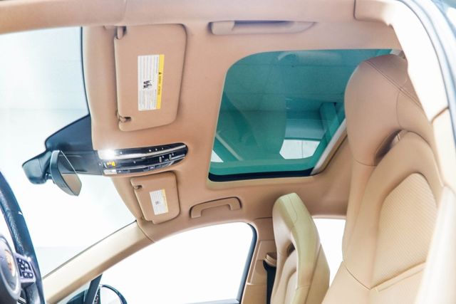 2018 Porsche Panamera   - 22915875 - 40