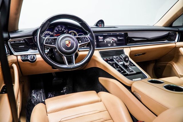 2018 Porsche Panamera   - 22915875 - 4
