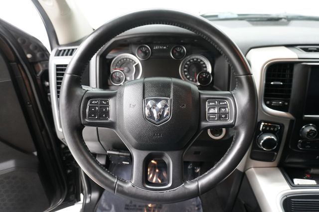 2018 Ram 1500 Lone Star Silver 4x2 Crew Cab 5'7" Box - 22917050 - 11