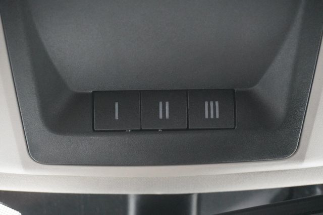 2018 Ram 1500 Lone Star Silver 4x2 Crew Cab 5'7" Box - 22917050 - 15