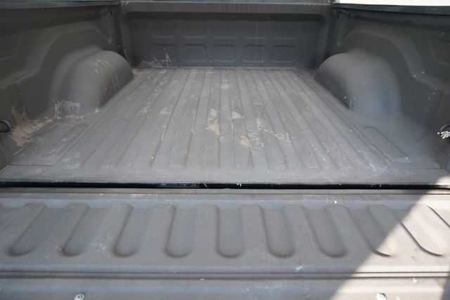 2018 Ram 1500 Lone Star Silver 4x2 Crew Cab 5'7" Box - 22917050 - 24