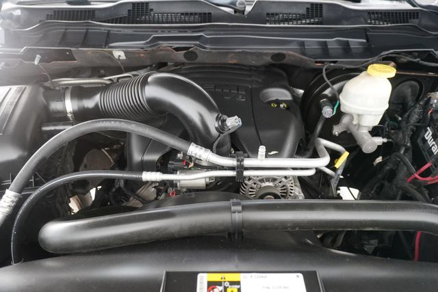 2018 Ram 1500 Lone Star Silver 4x2 Crew Cab 5'7" Box - 22917050 - 28