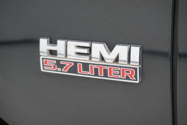 2018 Ram 1500 Lone Star Silver 4x2 Crew Cab 5'7" Box - 22917050 - 30