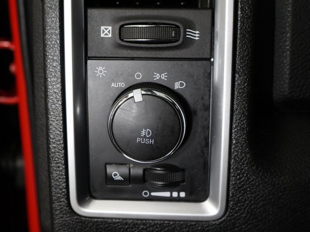 2018 Ram 1500 Rebel 4x4 Crew Cab 5'7" Box - 22904457 - 32