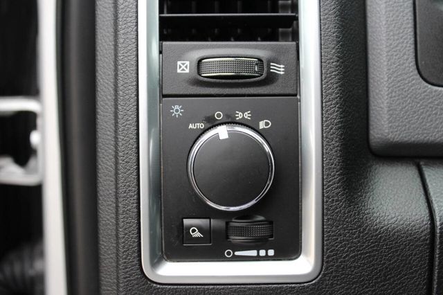 2018 Ram 1500 SLT 4x4 4dr Quad Cab 6.3 ft. SB Pickup - 22893438 - 19