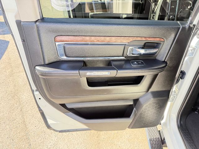 2018 Ram 2500 Laramie 4x4 Mega Cab 6'4" Box - 22937114 - 13