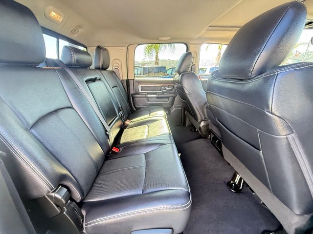 2018 Ram 2500 Laramie 4x4 Mega Cab 6'4" Box - 22937114 - 19