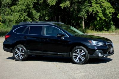 2018 Subaru Outback - 4S4BSENCXJ3374243