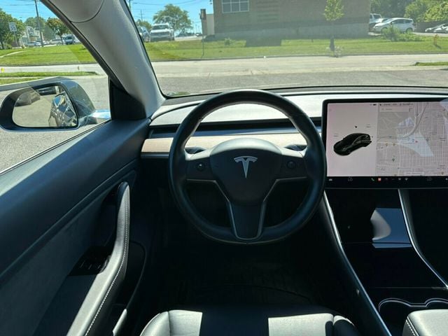 2018 Tesla Model 3 Long Range Battery AWD - 21963127 - 24