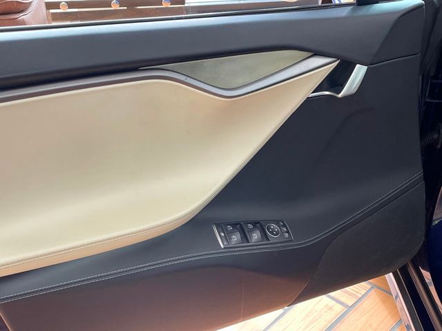 2018 Tesla Model S 75D AWD - 22937601 - 16