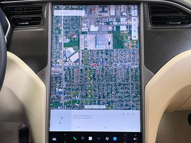 2018 Tesla Model S 75D AWD - 22937601 - 30