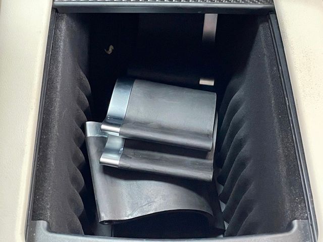 2018 Tesla Model S 75D AWD - 22937601 - 43