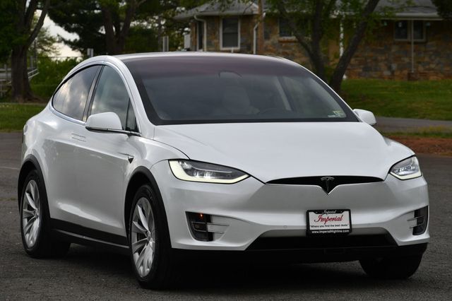 2018 Tesla Model X 100D AWD - 22405314 - 3