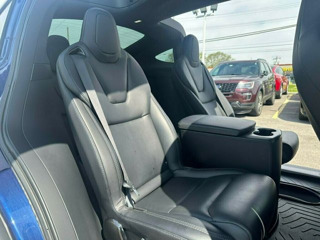 2018 Tesla Model X 100D AWD - 22416796 - 21