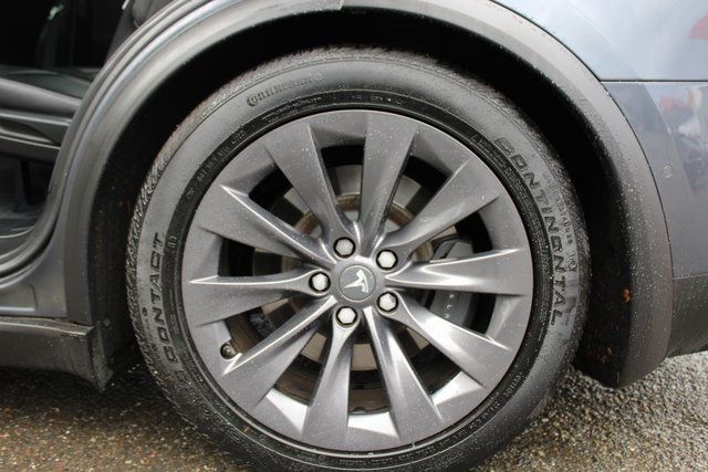 2018 Tesla Model X 75D AWD - 22934518 - 12