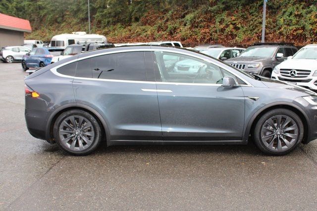 2018 Tesla Model X 75D AWD - 22934518 - 1