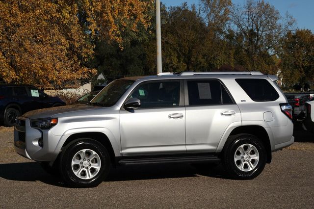 2018 Toyota 4Runner ONE OWNER SR5 PREMIUM W/ NAVIGATION, LEATHER, MOONROOF - 22924509 - 15
