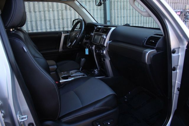 2018 Toyota 4Runner ONE OWNER SR5 PREMIUM W/ NAVIGATION, LEATHER, MOONROOF - 22924509 - 7