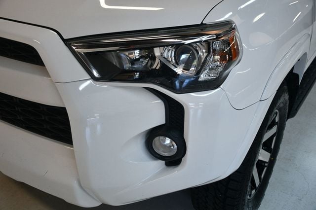 2018 Toyota 4Runner SR5 Premium 4WD - 22925183 - 10