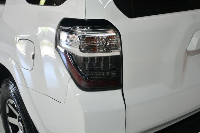 2018 Toyota 4Runner SR5 Premium 4WD - 22925183 - 13