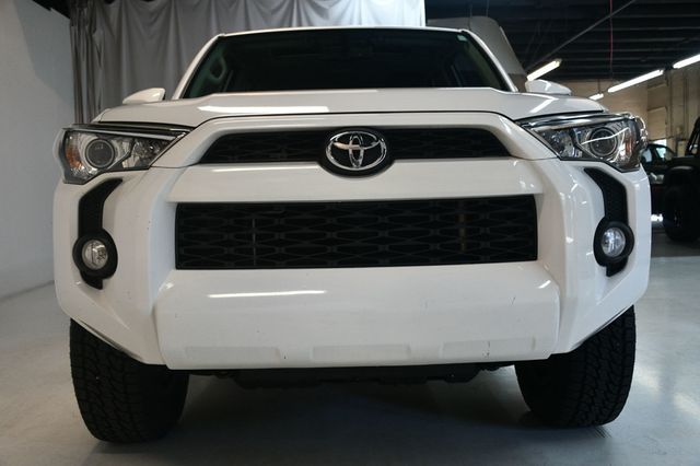 2018 Toyota 4Runner SR5 Premium 4WD - 22925183 - 16