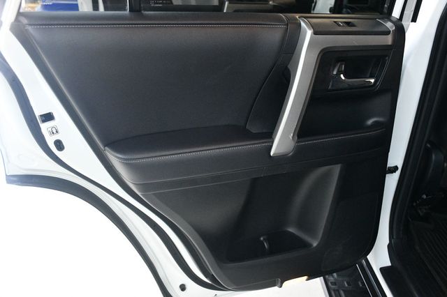 2018 Toyota 4Runner SR5 Premium 4WD - 22925183 - 23