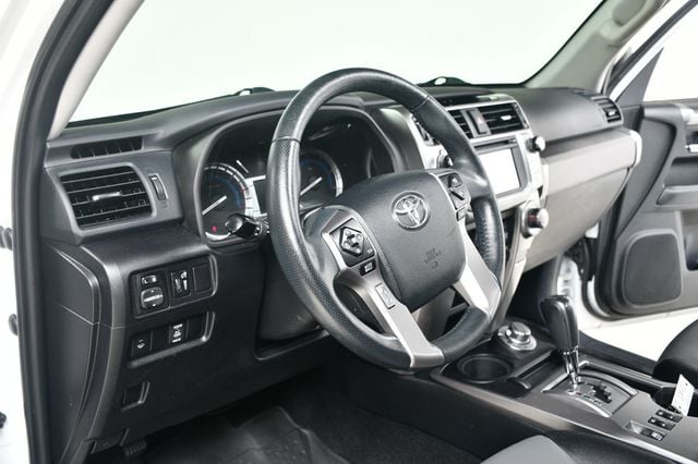 2018 Toyota 4Runner SR5 Premium 4WD - 22925183 - 25