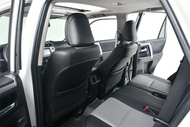 2018 Toyota 4Runner SR5 Premium 4WD - 22925183 - 31