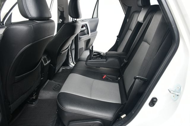 2018 Toyota 4Runner SR5 Premium 4WD - 22925183 - 34
