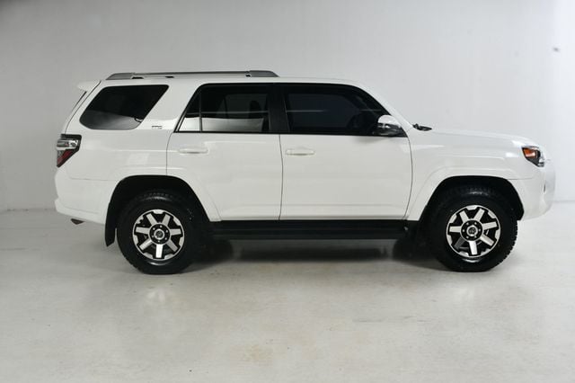 2018 Toyota 4Runner SR5 Premium 4WD - 22925183 - 3