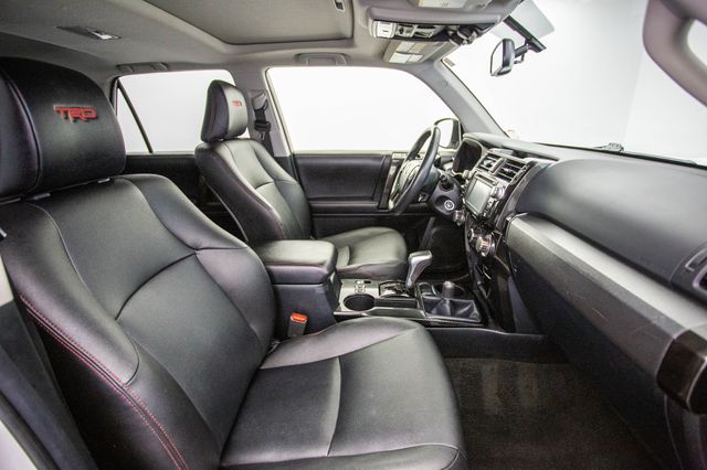 2018 Toyota 4Runner TRD Off Road Premium 4WD - 22899866 - 19