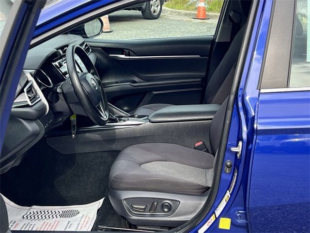 2018 Toyota Camry LE Automatic - 22937403 - 11