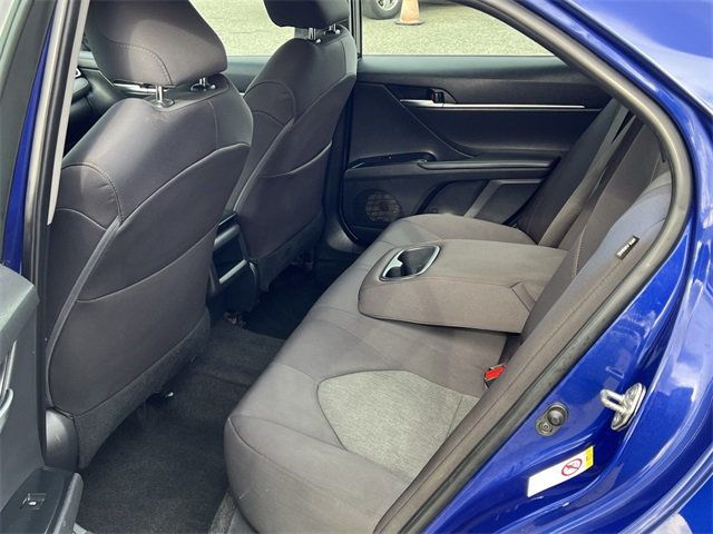 2018 Toyota Camry LE Automatic - 22937403 - 12