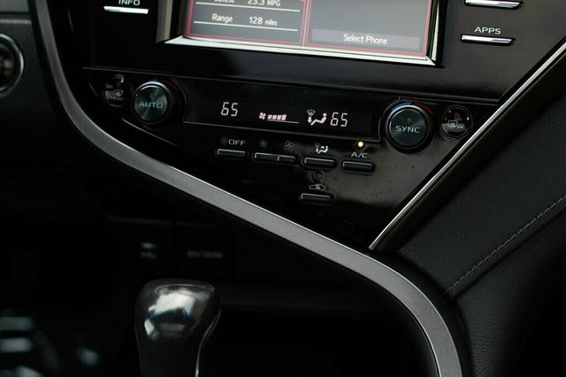 2018 Toyota Camry XSE  - 22909965 - 13