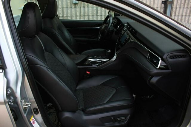 2018 Toyota Camry XSE  - 22909965 - 6