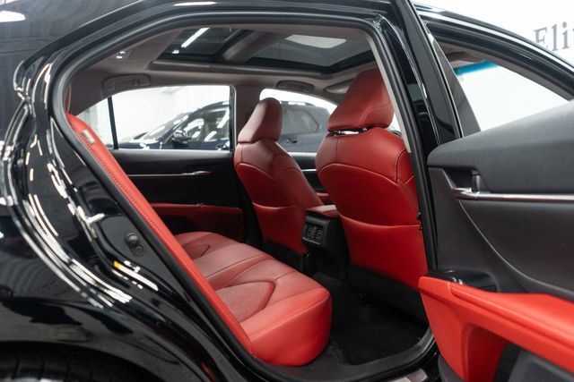 2018 Toyota Camry XSE Automatic - 22938602 - 11