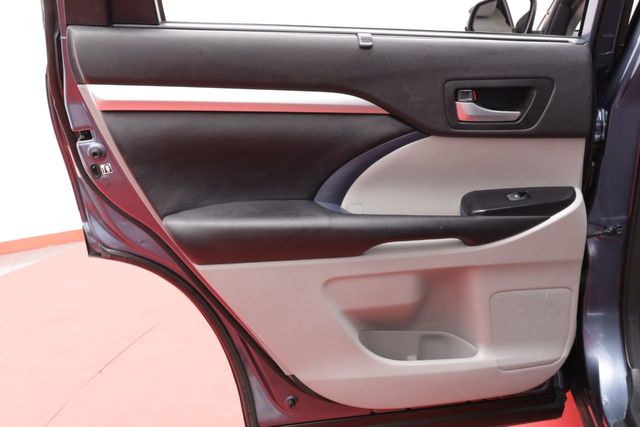2018 Toyota Highlander  - 20913106 - 19