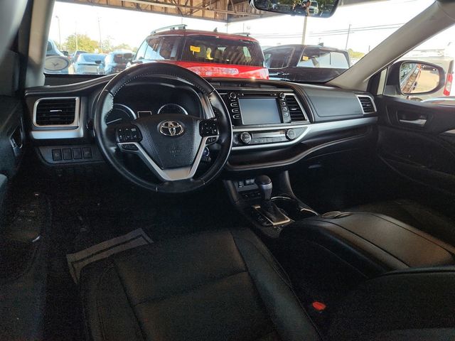 2018 Toyota Highlander Hybrid XLE V6 AWD - 22934723 - 15