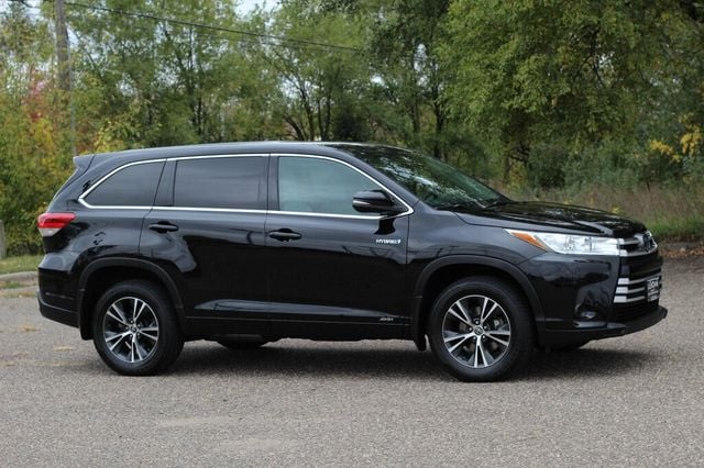 2018 Toyota Highlander ONE OWNER AWD HYBRID LE - 22934323 - 0