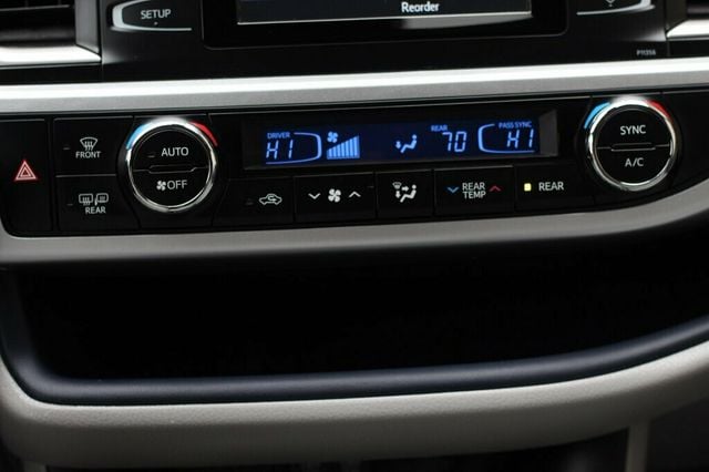 2018 Toyota Highlander ONE OWNER AWD HYBRID LE - 22934323 - 16