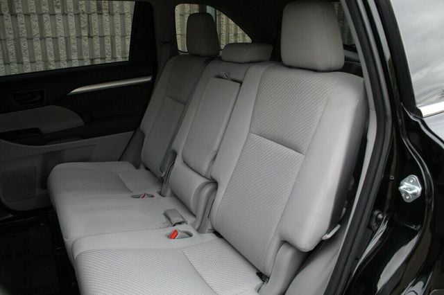 2018 Toyota Highlander ONE OWNER AWD HYBRID LE - 22934323 - 28